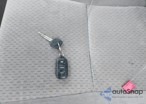 2003 Toyota Camry Le из США, поврежденный, VIN 4T1BE32K13U752101